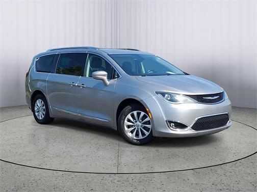 2019 Chrysler Pacifica Touring L