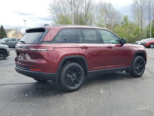 Velvet Red Pearlcoat 2025 Jeep Grand Cherokee Altitude