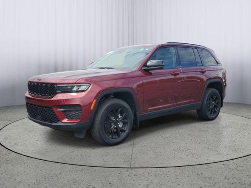 Velvet Red Pearlcoat 2025 Jeep Grand Cherokee Altitude