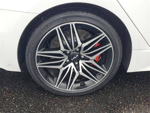 2022 Kia Stinger GT1