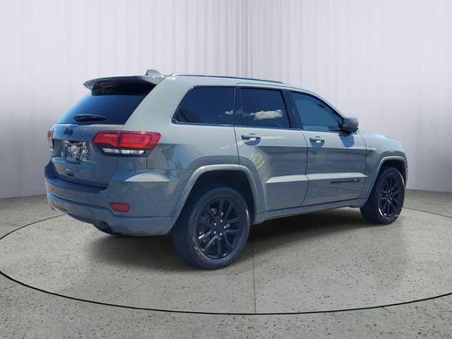 Sting-Gray Clearcoat 2020 Jeep Grand Cherokee Altitude