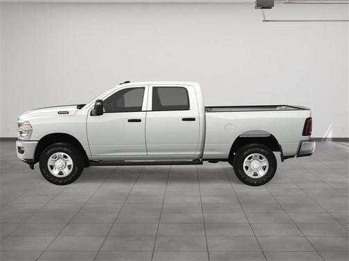 2025 RAM 2500 Tradesman Crew Cab 4x4 6'4' Box