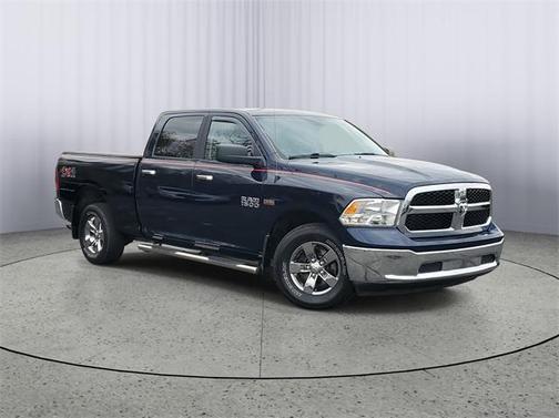 2018 RAM 1500 SLT