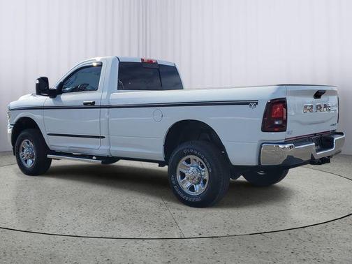 2025 RAM 2500 Tradesman Regular Cab 4x4 8' Box