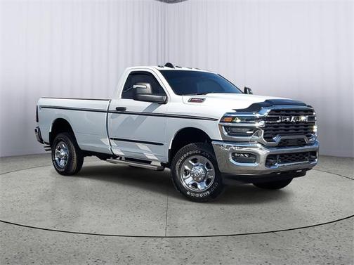 2025 RAM 2500 Tradesman Regular Cab 4x4 8' Box