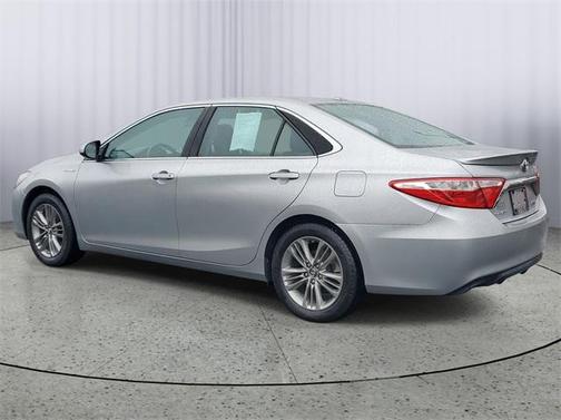 2016 Toyota Camry Hybrid SE