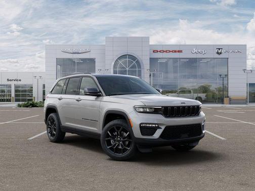 Silver Zynith 2025 Jeep Grand Cherokee Limited