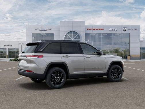 Silver Zynith 2025 Jeep Grand Cherokee Limited