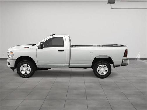 2025 RAM 2500 Tradesman Regular Cab 4x4 8' Box
