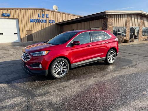 2022 Ford Edge Titanium