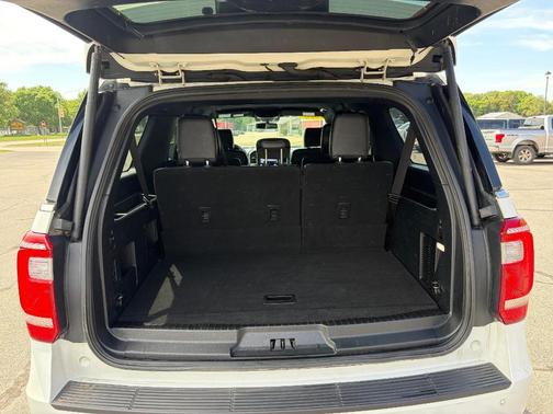 Oxford White 2020 Ford Expedition Max XLT
