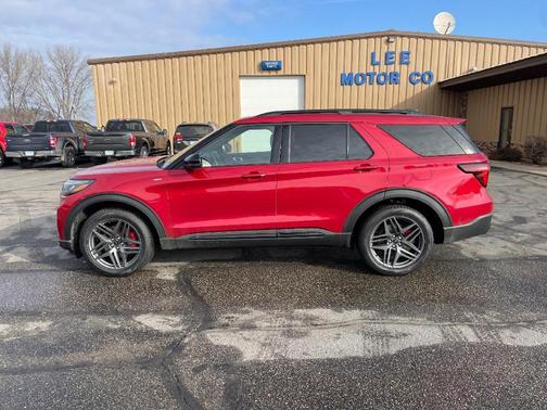 Rapid Red Metallic Tinted Clearcoat 2026 Ford Explorer ST-Line