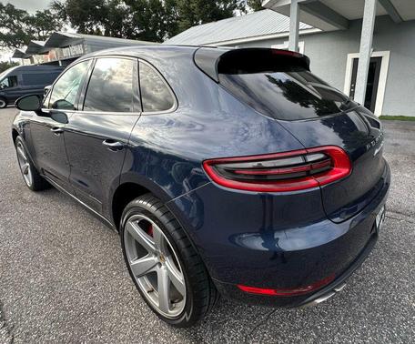 2016 Porsche Macan Turbo
