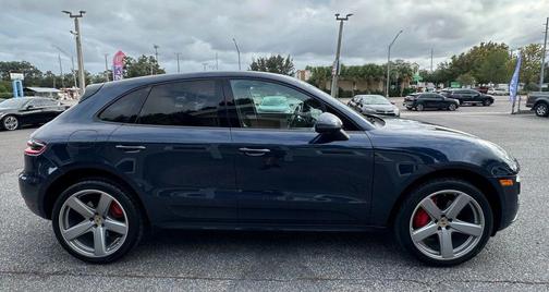 2016 Porsche Macan Turbo
