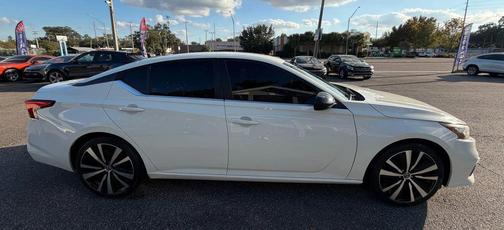 2020 Nissan Altima SR FWD