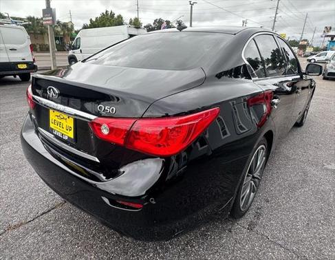 2015 INFINITI Q50 Premium