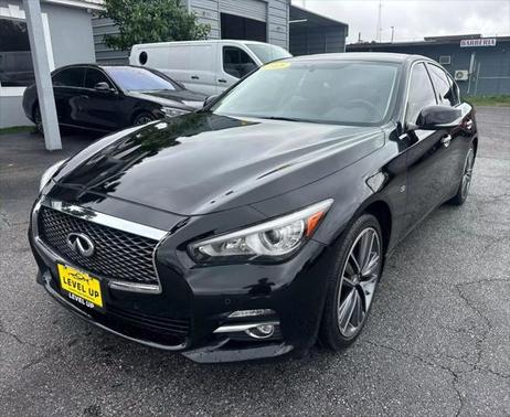 2015 INFINITI Q50 Premium