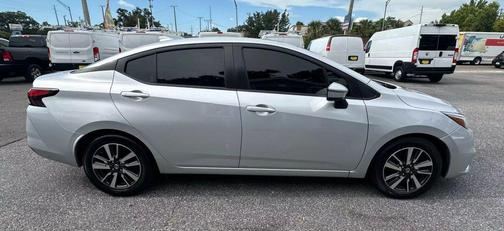 2021 Nissan Versa 1.6 SV