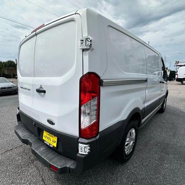 2017 Ford Transit-250 Base