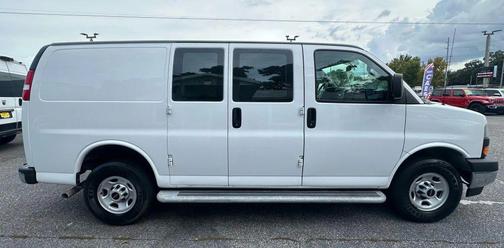 2022 GMC Savana 2500 Work Van