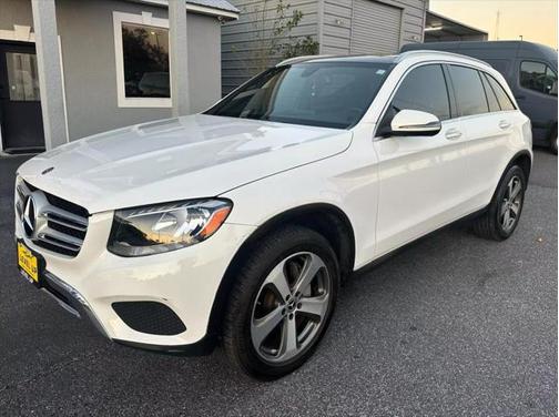 2017 Mercedes-Benz GLC 300 4MATIC