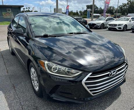 2018 Hyundai ELANTRA SE