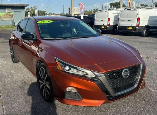 2020 Nissan Altima SR FWD