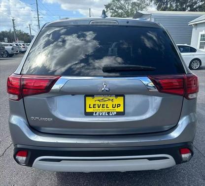 2020 Mitsubishi Outlander SP