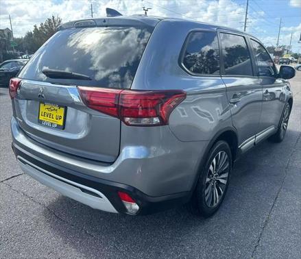 2020 Mitsubishi Outlander SP