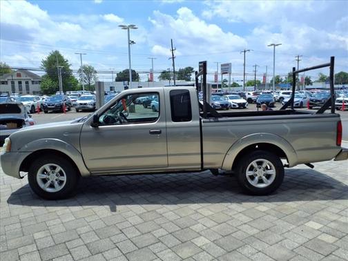 2004 Nissan Frontier XE King Cab