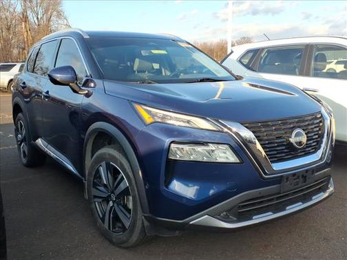 2022 Nissan Rogue SL