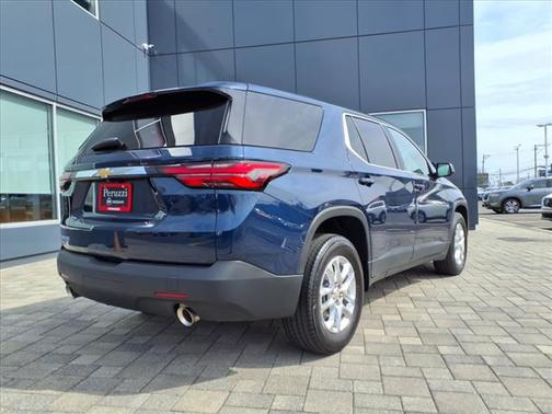 2022 Chevrolet Traverse LS