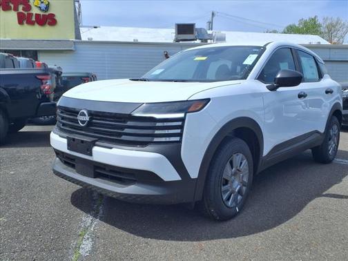 2025 Nissan Kicks S