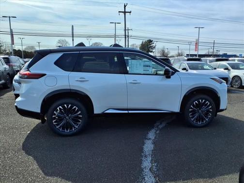 2025 Nissan Rogue Platinum