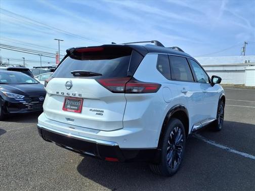 2025 Nissan Rogue Platinum