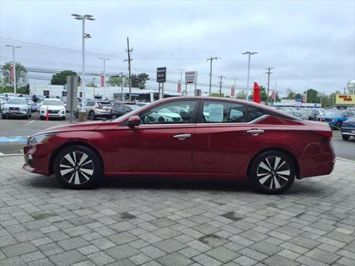 2021 Nissan Altima 2.5 SV