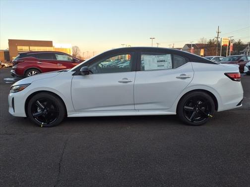 2025 Nissan Sentra SR