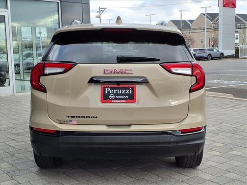 2023 GMC Terrain SLE