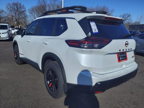 2025 Nissan Rogue Rock Creek