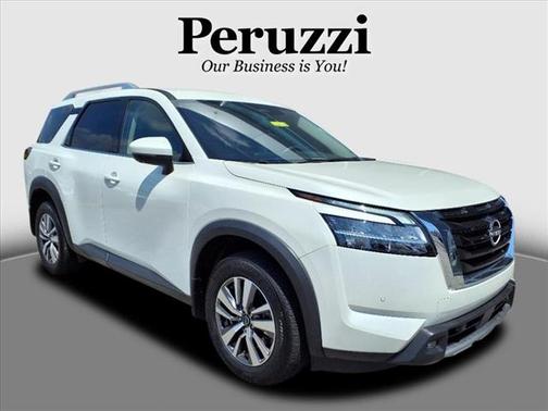 2022 Nissan Pathfinder SL 4WD