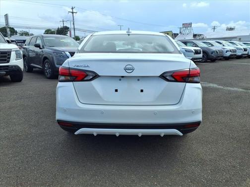 2025 Nissan Versa 1.6 SV