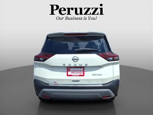 Pearl White Tricoat 2023 Nissan Rogue SV