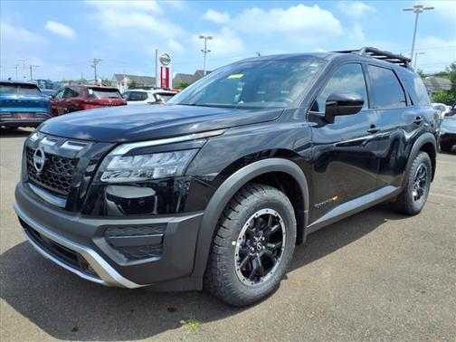 2025 Nissan Pathfinder Rock Creek 4WD