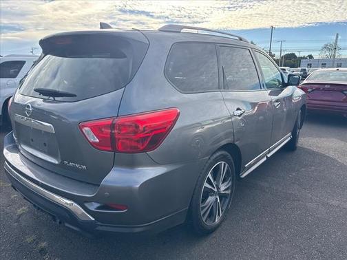 2020 Nissan Pathfinder Platinum 2WD