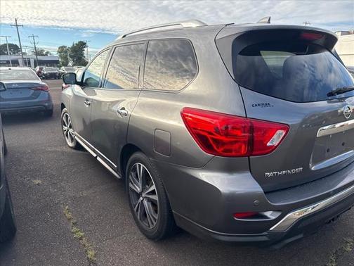 2020 Nissan Pathfinder Platinum 2WD