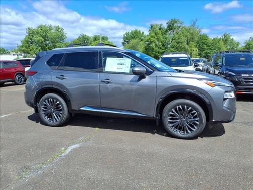 2025 Nissan Rogue Platinum