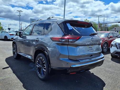2025 Nissan Rogue Platinum