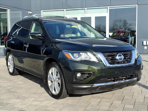 2018 Nissan Pathfinder SL