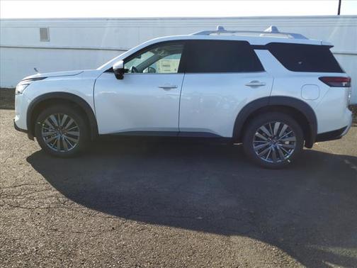 2025 Nissan Pathfinder SL 4WD