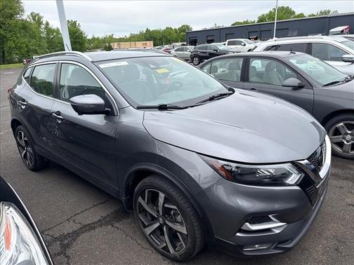 Gun Metallic 2022 Nissan Rogue Sport SL